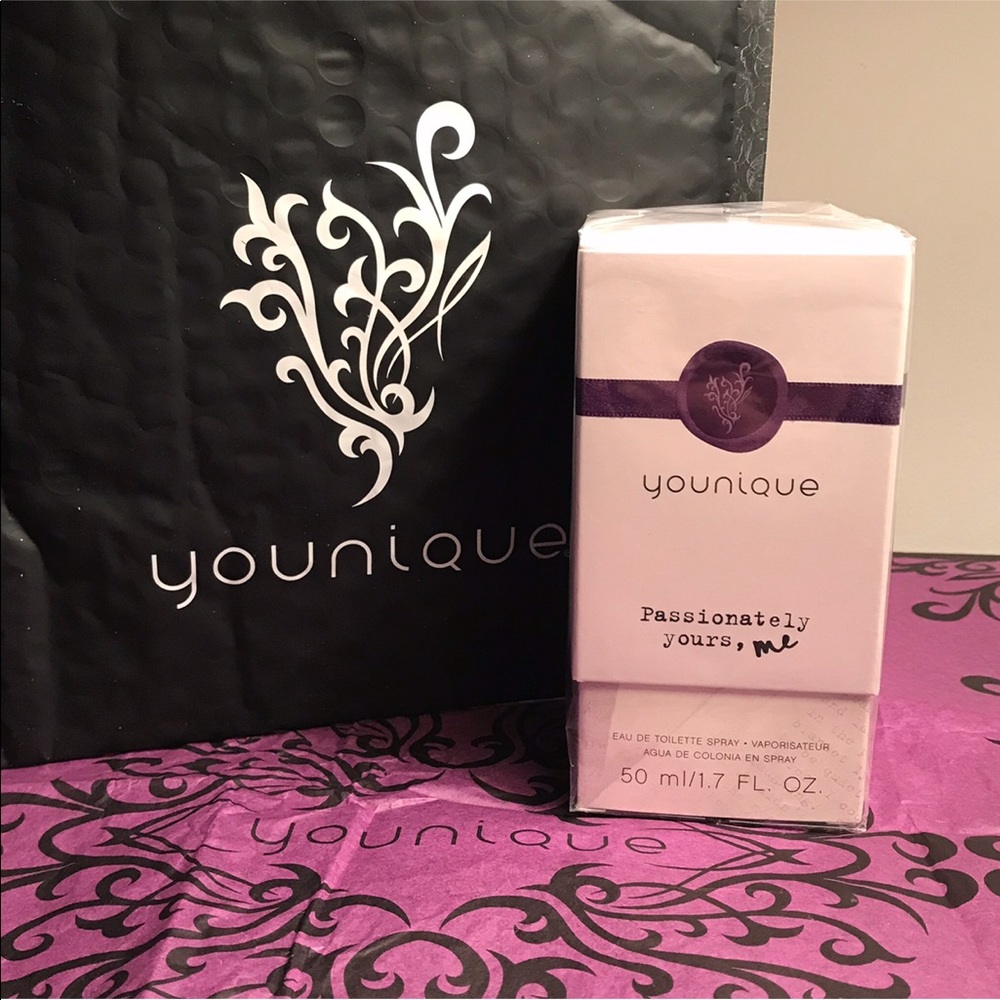 Younique - Passionately yours, me
